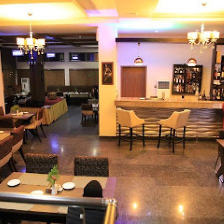 Room In Lodge - Best Western Plus-איבאדן מראה חיצוני תמונה